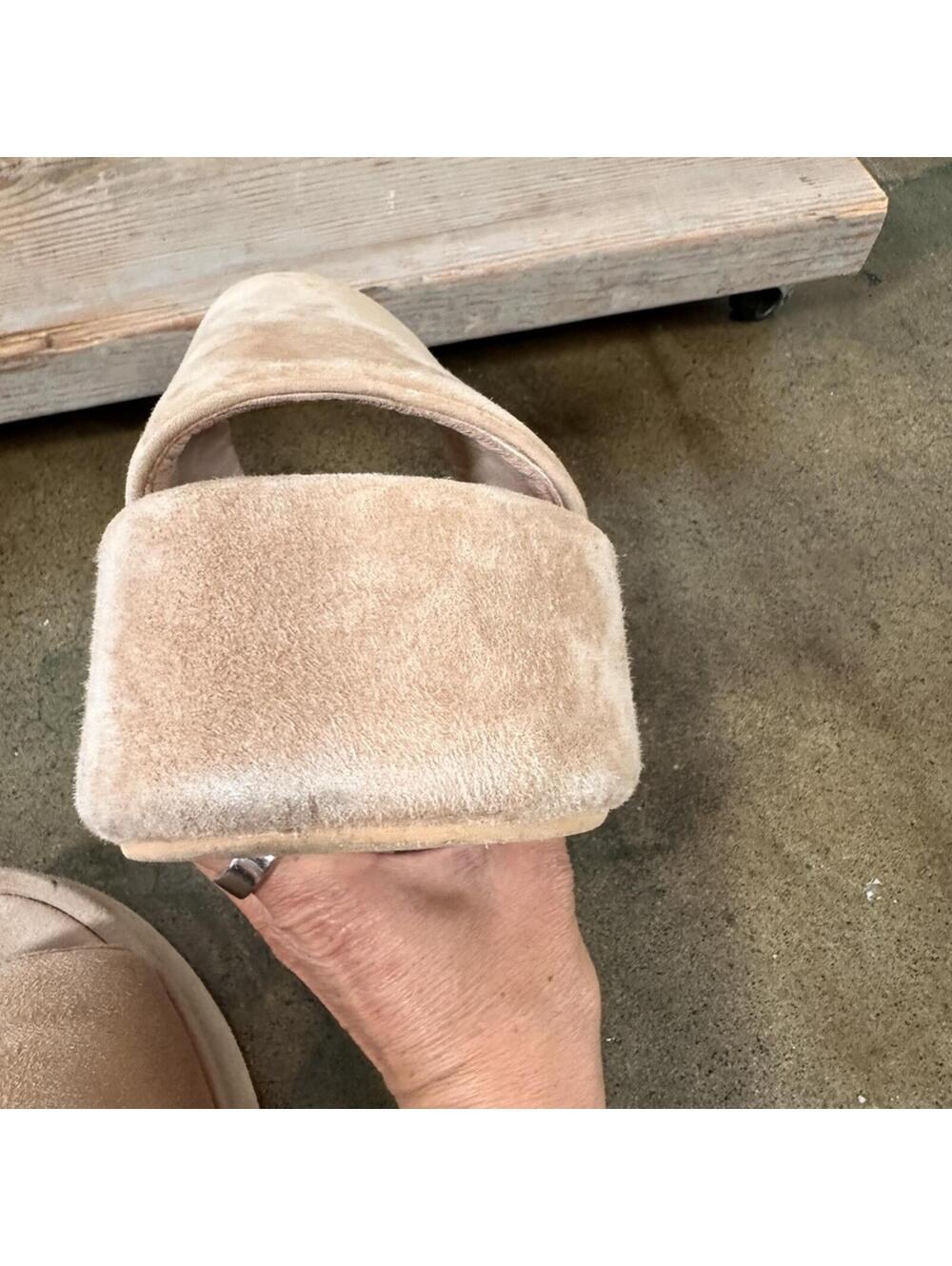 La Canadienne Kyrie Platform in Sand Size 37 - Picture 10 of 12